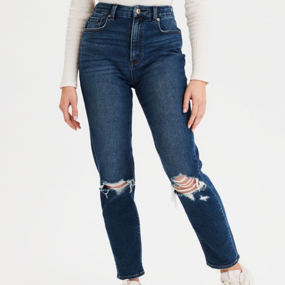 American Eagle Distressed Jean